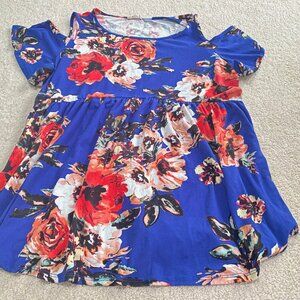 Sweet Lovely  Floral Blouse Size Xl  Plus Tahari Blouse FREE